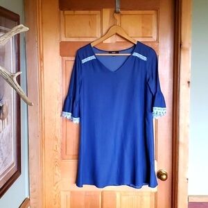 NAIF Vneck Lace Accented 3/4 Sleeve Sz.‎ M Tunic or Dress